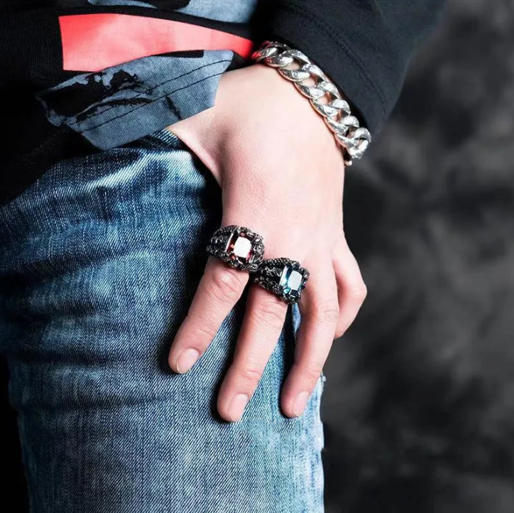 Voidclasp Unisex Dragon Crystal Claw Stainless Steel Ring