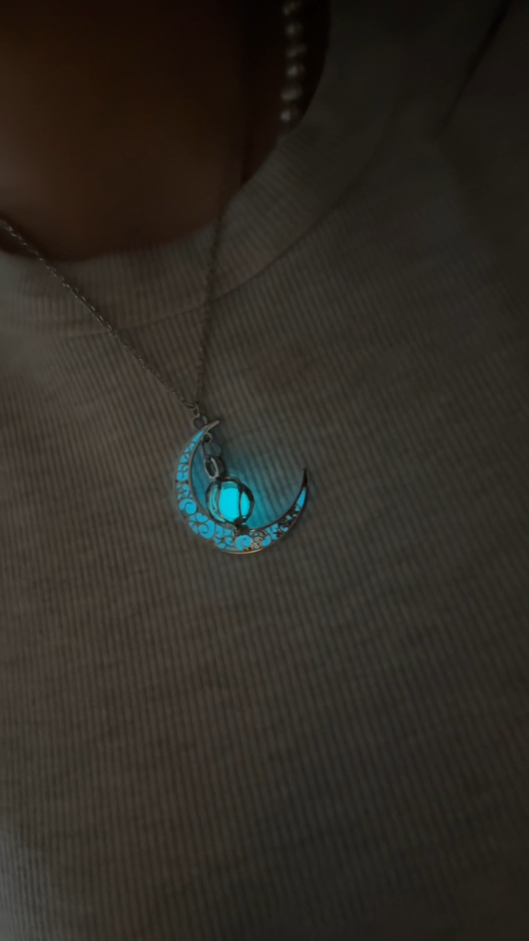 Shadowlune --- Nightglyphs Luminescent Necklace
