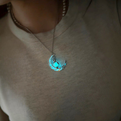 Shadowlune --- Nightglyphs Luminescent Necklace